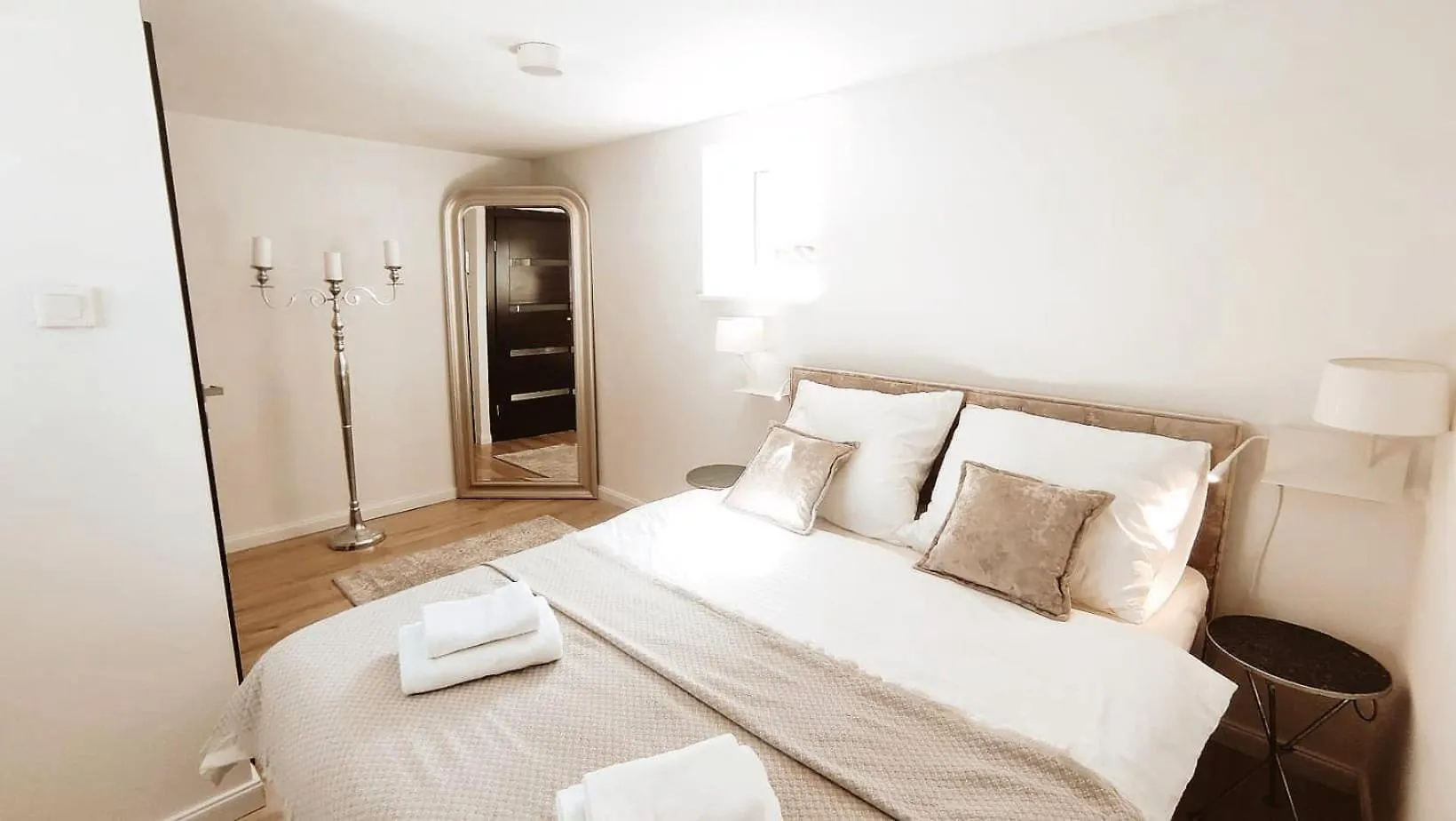 Rabe Old Town Apartment Gdansk - Two-Level Retreat