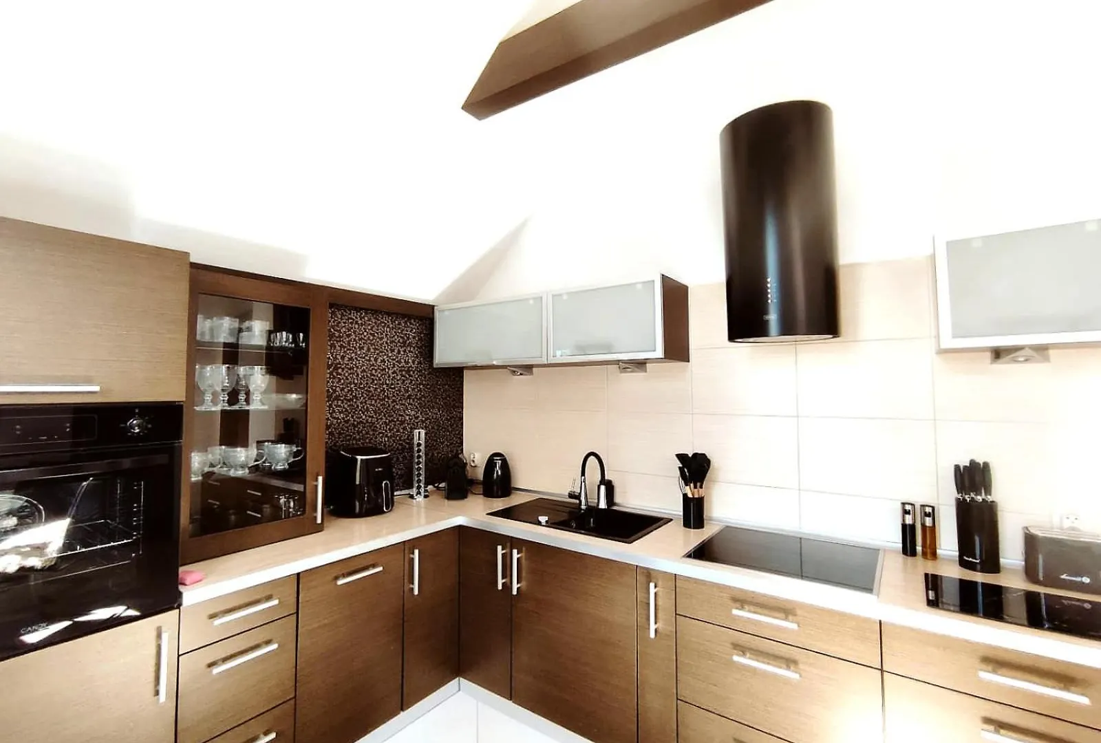 Rabe Old Town Apartment Gdansk - Two-Level Retreat